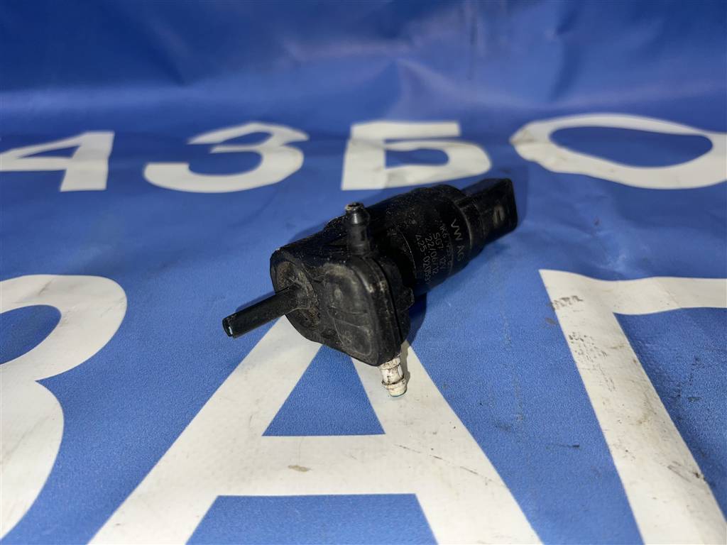 Volkswagen Golf VI 2009-2012 для Мотор стеклоомывателя передний