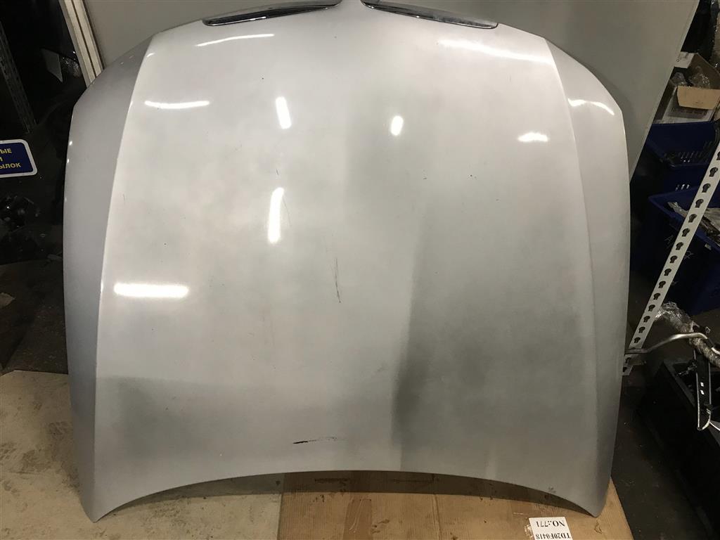 BMW 3 E90 для Капот