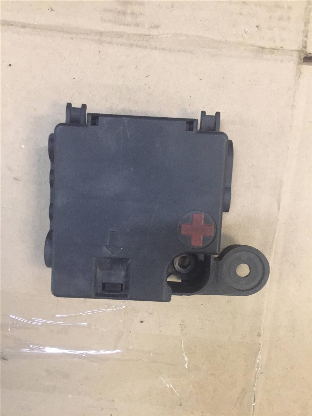 Audi A5/S5 Coupe (8T) 2007-2011 для Клемма аккумулятора