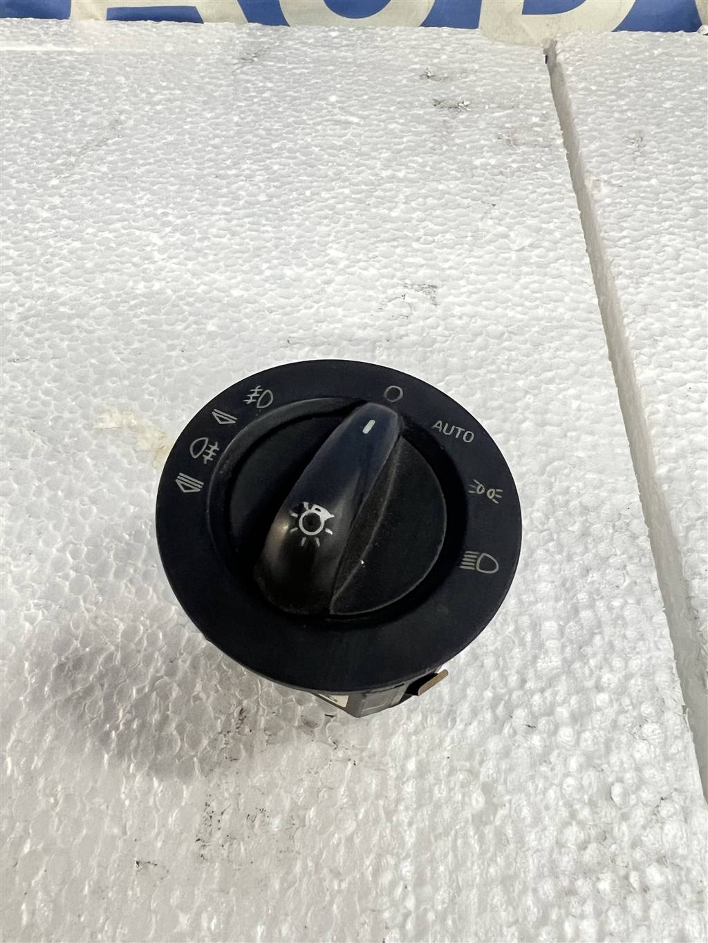 Audi A6 (C6 4F) 2005-2008 для Переключатель света фар