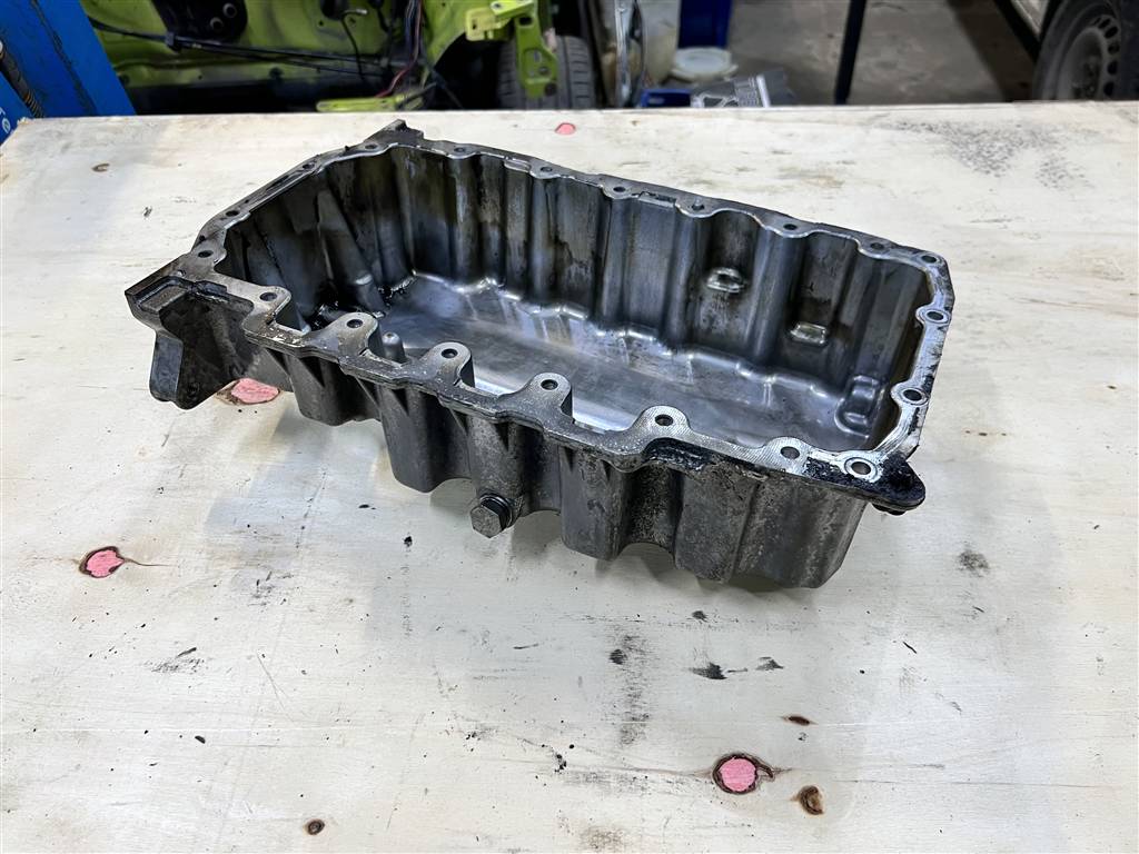 Skoda Octavia (A7) 2013-2017 для Поддон масляный двигателя