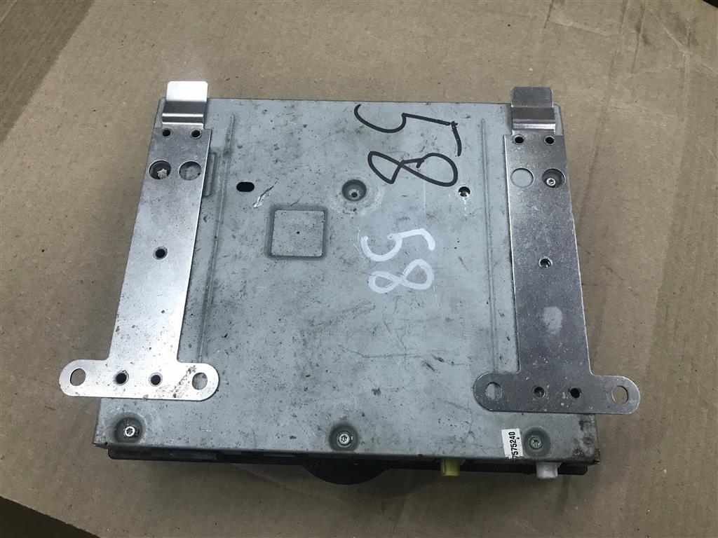 Audi Q7 (4L)  2005 - 2009 для Блок управления магнитолой