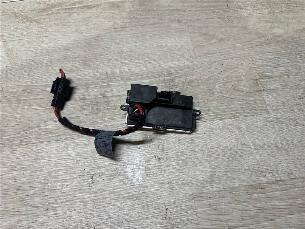 BMW 5-серия F10/F11 2009> для Резистор отопителя