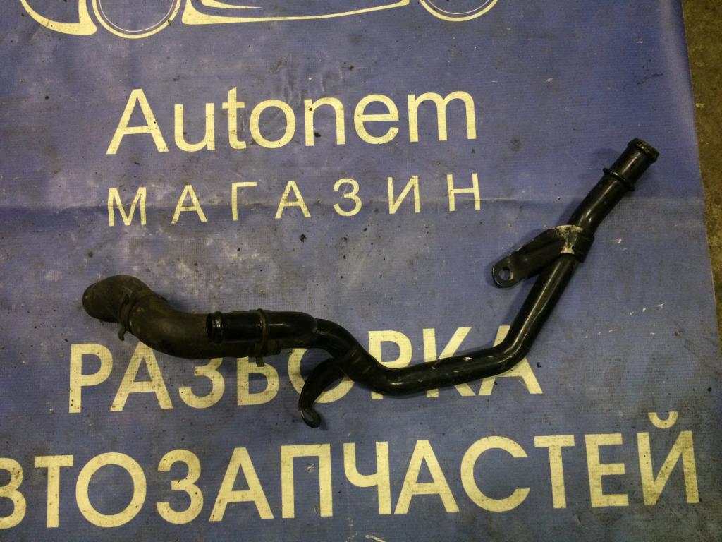 Volkswagen Passat (B6) 2005-2010 для Патрубок системы охлаждения 