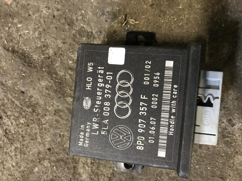 Audi Q7 (4L)  2005 - 2009 для Блок корректора фар