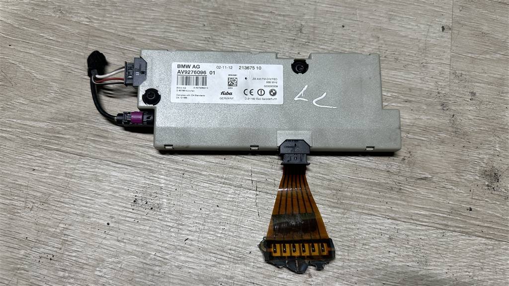 BMW 5-серия F10/F11 2009> для Усилитель антенны