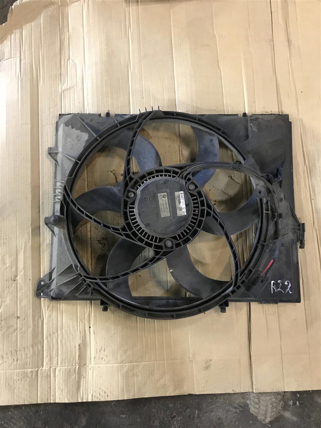 BMW 3 E90 для Диффузор с вентиляторами в сборе