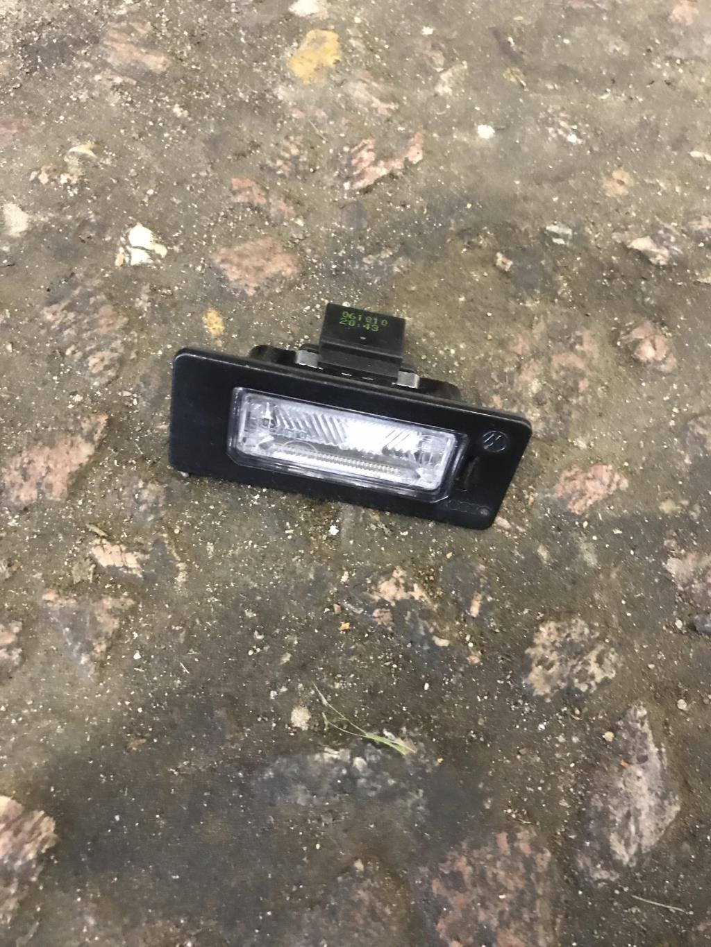 Audi Q5 (8R) 2009-2012 для Фонарь подсветки номера