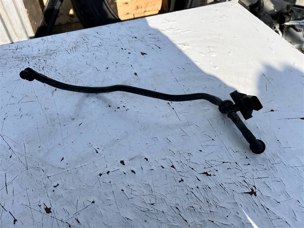 Audi A6 (C7 4G)2011-2014 для Трубка вакуумная