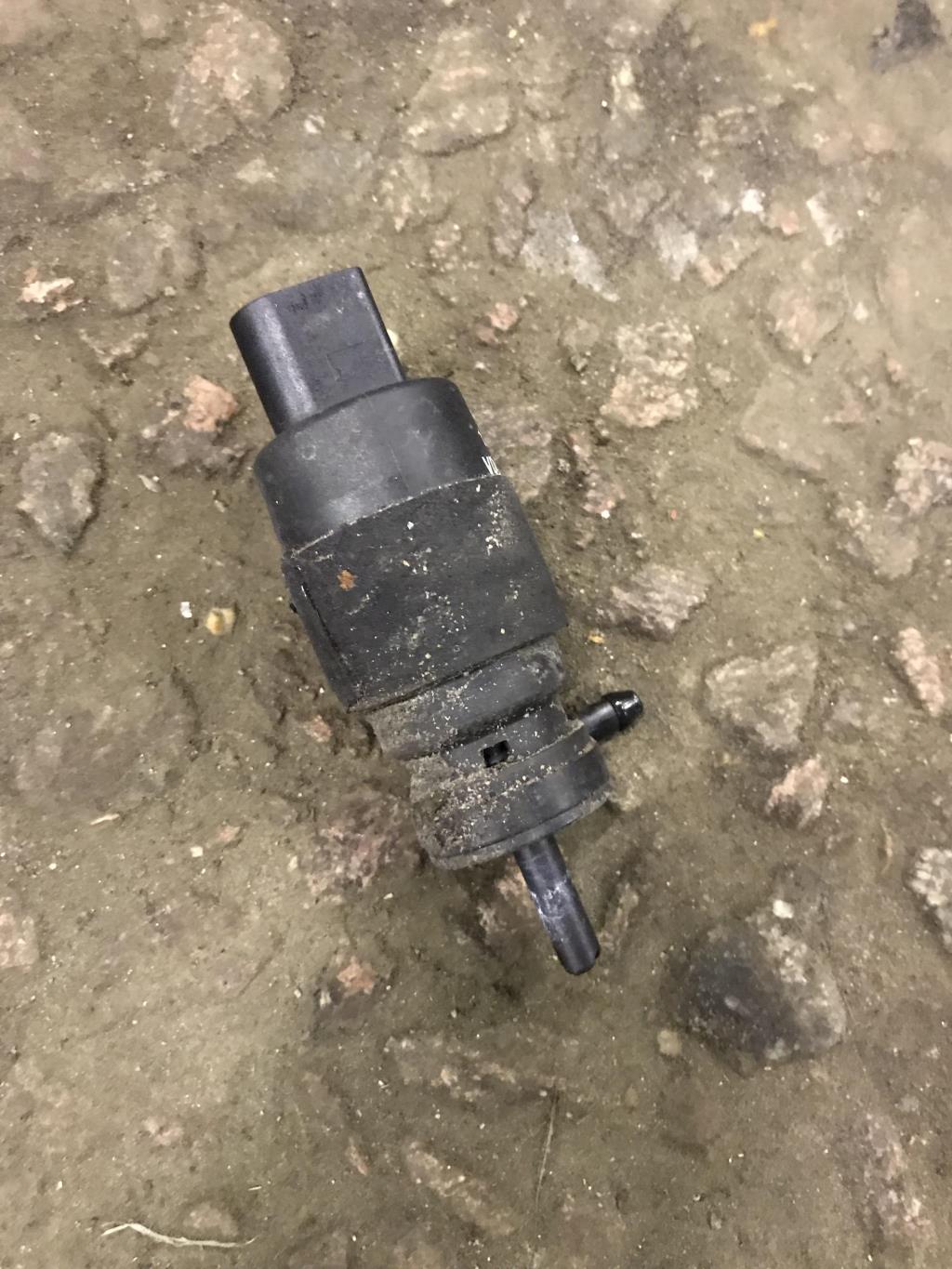 Audi A6 (C6 4F) 2005-2008 для Мотор стеклоомывателя передний