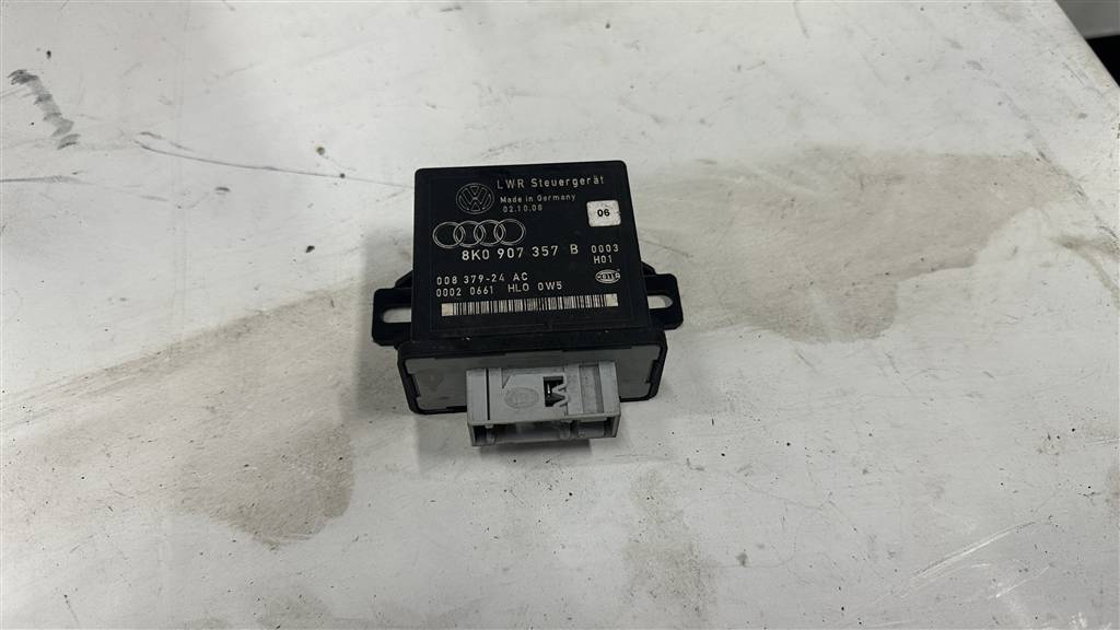 Audi A4 (B8) 2007-2012 для Блок корректора фар