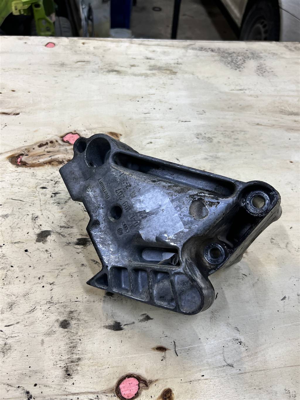 Skoda Octavia (A7) 2013-2017 для Кронштейн двигателя