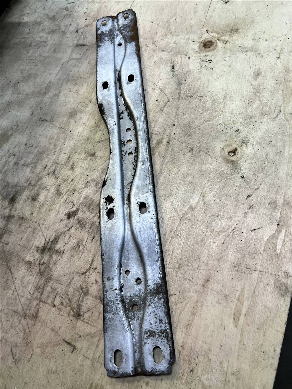 Audi A6 (C7 4G)2011-2014 для Распорка