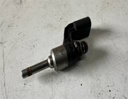 Форсунка бензиновая для Audi Q7 (4L)  2005 - 2009  запчасти бу