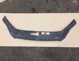 Накладка жабо передней панели для Audi Q7 (4L)  2005 - 2009  запчасти бу