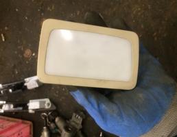 Плафон салонный для Audi Q7 (4L)  2005 - 2009  запчасти бу