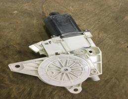 Мотор стеклоподъемника для Mercedes-Benz W166 ML 2011-2015  запчасти бу