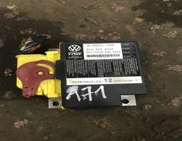 Блок управления AIR BAG для Volkswagen Passat (B6) 2005-2010  запчасти бу