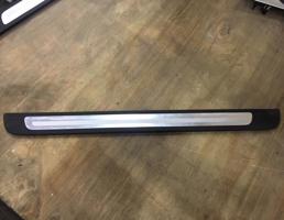 Накладка порога для Audi A6 (C7 4G)2011-2014  запчасти бу