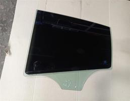 Стекло двери задней левой для BMW X6 E71 2008-2014  запчасти бу