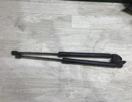 Амортизатор крышки багажника для Volkswagen Tiguan 2007-2011  запчасти бу