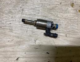 Форсунка бензиновая для Skoda Octavia (A7) 2013-2017  запчасти бу