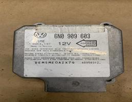 Блок управления AIR BAG для Volkswagen Golf III/Vento 1991-1997  запчасти бу