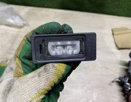 Фонарь подсветки номера для Audi A6 (C7 4G)2011-2014  запчасти бу