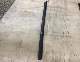 Молдинг стекла двери передней правой для BMW 4 серия F36 Gran Coupe 2013-2017  запчасти бу