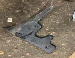 Направляющая заднего бампера левая для Audi A6 (C6 4F) 2005-2008  запчасти бу