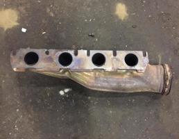 Коллектор выпускной для Audi Q7 (4L)  2005 - 2009  запчасти бу