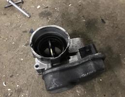 Заслонка дроссельная электрическая для Volkswagen Golf V 2003-2009  запчасти бу