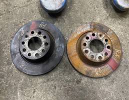 Диск тормозной задний  комплект для Volkswagen Passat (B7) 2011-2015  запчасти бу