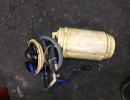 Топливный насос для Audi Q7 (4L)  2005 - 2009  запчасти бу