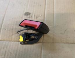 Замок ремня безопасности для Mercedes-Benz W204 C-classe 2011-2015 рестайлинг  запчасти бу