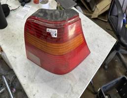 Фонарь задний правый для Volkswagen Golf IV/Bora 1997-2005  запчасти бу