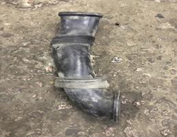 Патрубок для Audi Q7 (4L)  2005 - 2009  запчасти бу