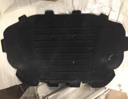 Шумоизоляция капота для Audi Q7 (4L)  2005 - 2009  запчасти бу