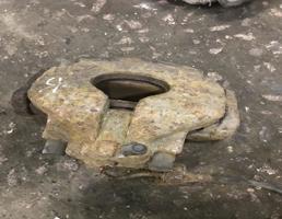 Суппорт передний правый для Volkswagen Transporter T5 2003-2009  запчасти бу