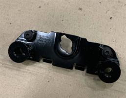 Крепеж для Audi A4 (B8) 2007-2012  запчасти бу