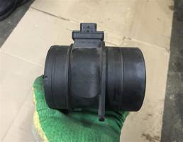 Расходомер воздуха (дмрв) для Volkswagen Transporter T5 2009-2015  запчасти бу