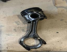 Поршень с шатуном для Audi Q7 (4L)  2005 - 2009  запчасти бу