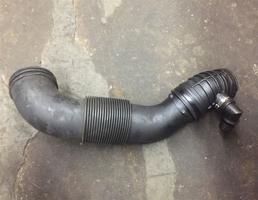 Патрубок воздушного фильтра для Volkswagen Touareg 7L 2002-2006  запчасти бу