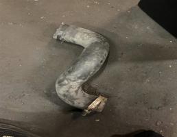 Патрубок интеркулера для Land Rover Range Rover Sport L320 2005-  запчасти бу