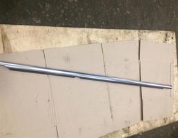 Молдинг стекла двери задней левой для Mercedes-Benz W221 S-Klasse S221 2009-2013 рестайлинг  запчасти бу