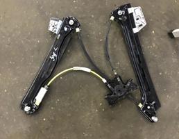 Стеклоподъемник задний левый для Mercedes-Benz W218 C218 CLS 2010-2017  запчасти бу