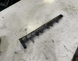 Рампа топливная в сборе для BMW 5-серия F10/F11 2009>  запчасти бу