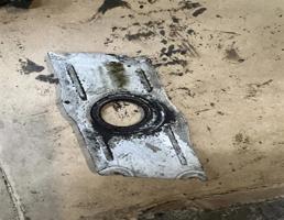 Крышка для Audi Q7 (4L)  2005 - 2009  запчасти бу