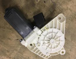 Мотор стеклоподъемника для Mercedes-Benz W205 C205 Coupe  запчасти бу