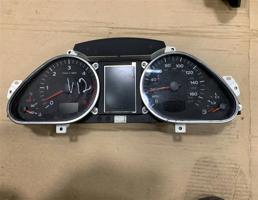 Панель приборов (щиток) для Audi Q7 (4L)  2005 - 2009  запчасти бу